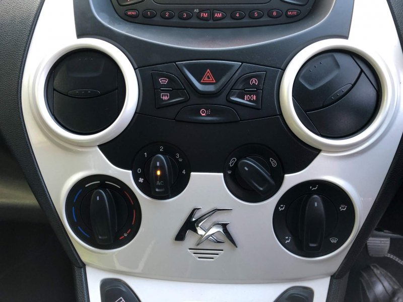 FORD KA